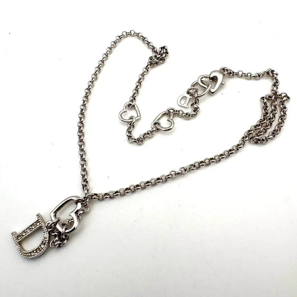 ✨ Beautiful Pre-Owned Designer Silver-Tone Necklace – Heart & “D” Charm ✨